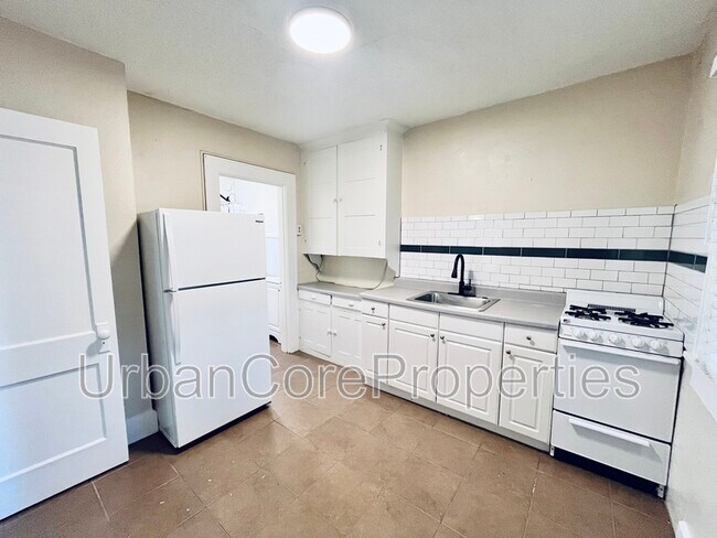 Building Photo - 500 5th St N