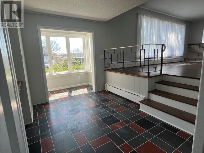 Building Photo - 37 Warren Pl