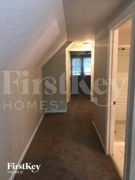 Building Photo - 2738 Ridgeland Ave