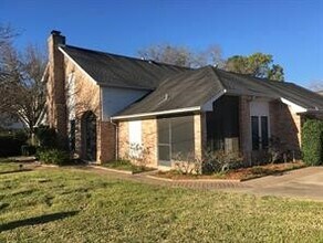 Building Photo - 2950 Glenn Lakes Ln