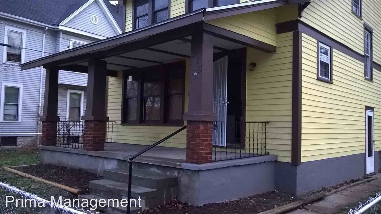 Primary Photo - 5 br, 2 bath House - 315 E Lincoln St