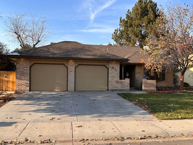 Building Photo - 3131 S Crossfield Way