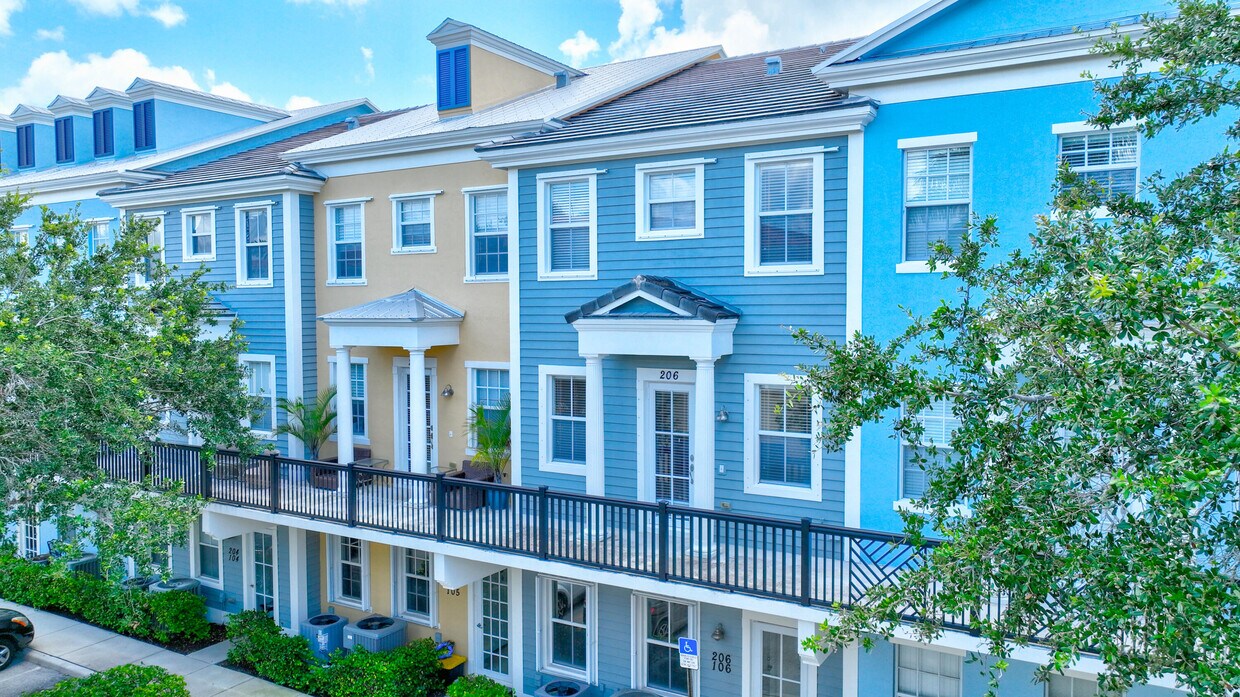 221 Greenwich Cir Unit 204, Jupiter, FL 33458 Condo for Rent in