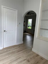 Building Photo - 228 SE Park St