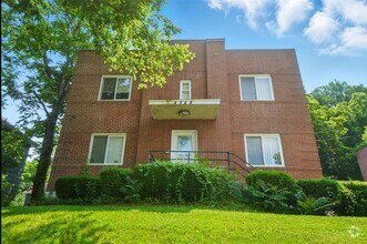 Building Photo - 4348 Kirby Ave