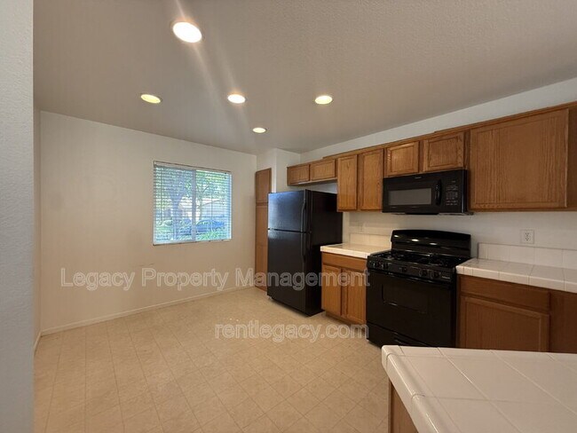 Building Photo - 4329 Middlebury Way