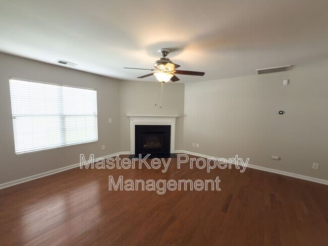 Foto del edificio - 2915 Skybrook Ln