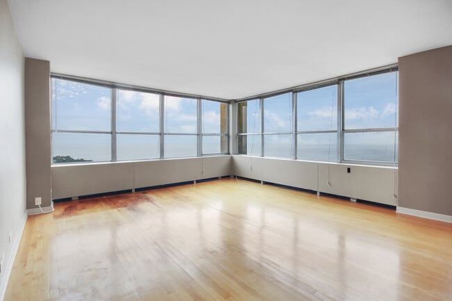 Building Photo - 655 W Irving Park Rd