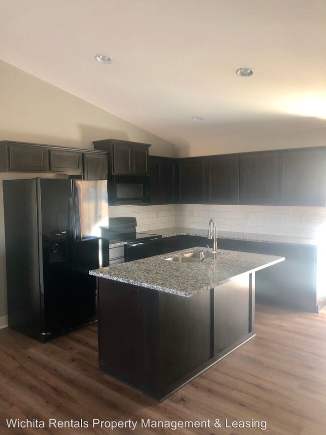 Foto del edificio - 4 br, 3 bath House - 12804 E. Timber lake