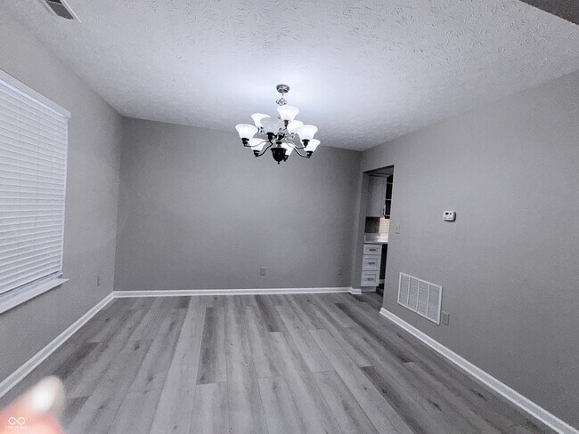 Foto del edificio - 12381 E 131st St