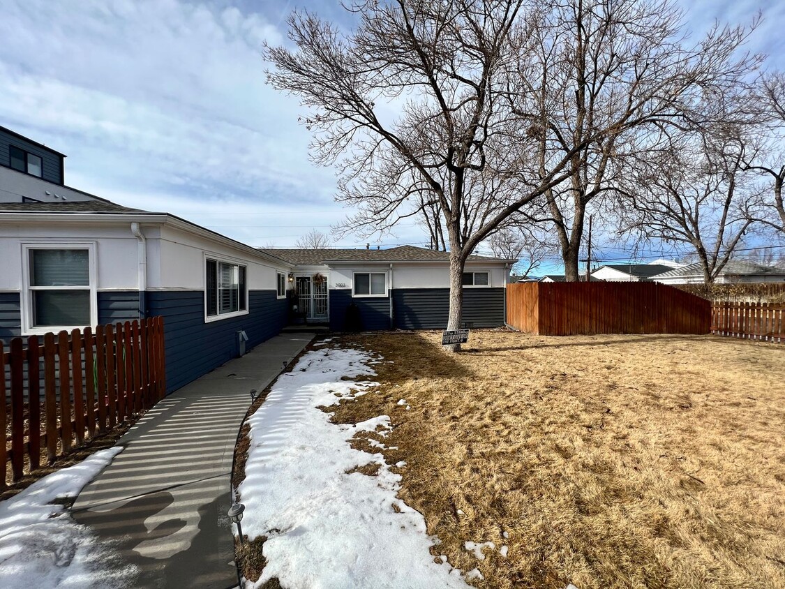 Photo - 3001-3005 S Fox St (Englewood, CO)