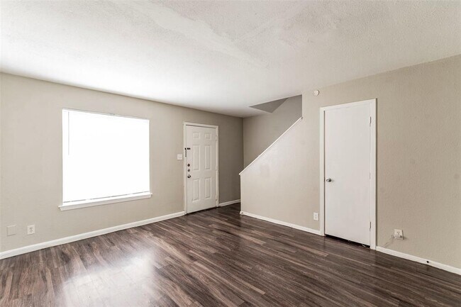 Foto del edificio - 5812 Sweeney Cir