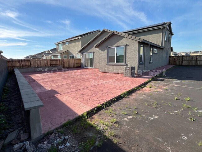 Foto del edificio - 3102 Barnowl Wy