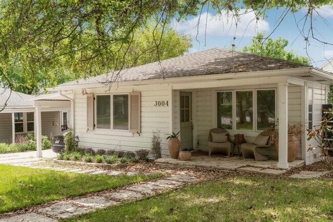 Building Photo - 3004 Oakmont Blvd