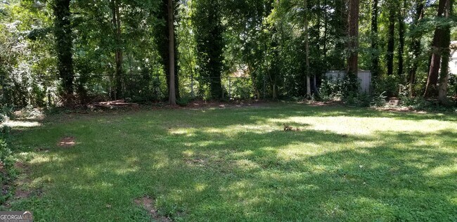 Foto del edificio - 1533 Alder Ln SW
