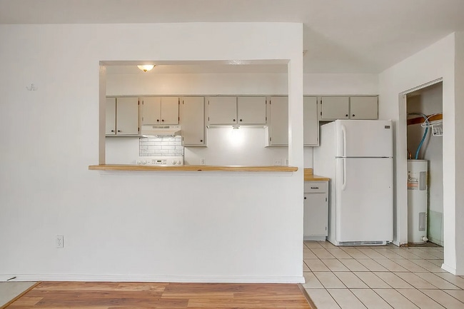 Building Photo - 13320 White Settlement Rd