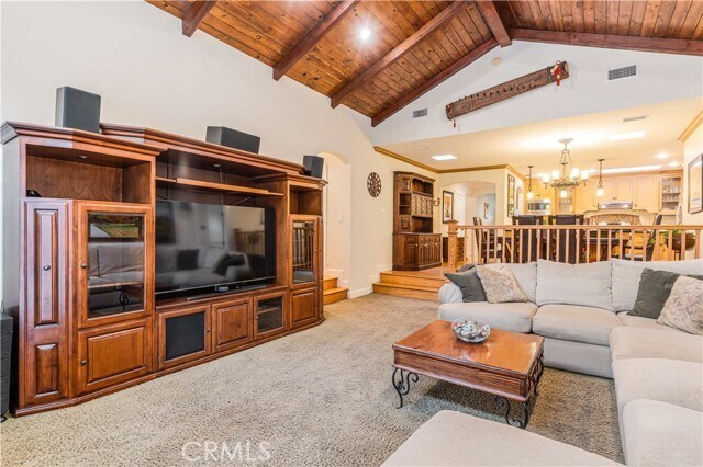 Foto del edificio - 5823 Vesper Ave