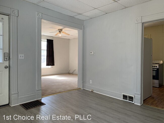 Building Photo - 339 E Saint Joseph St