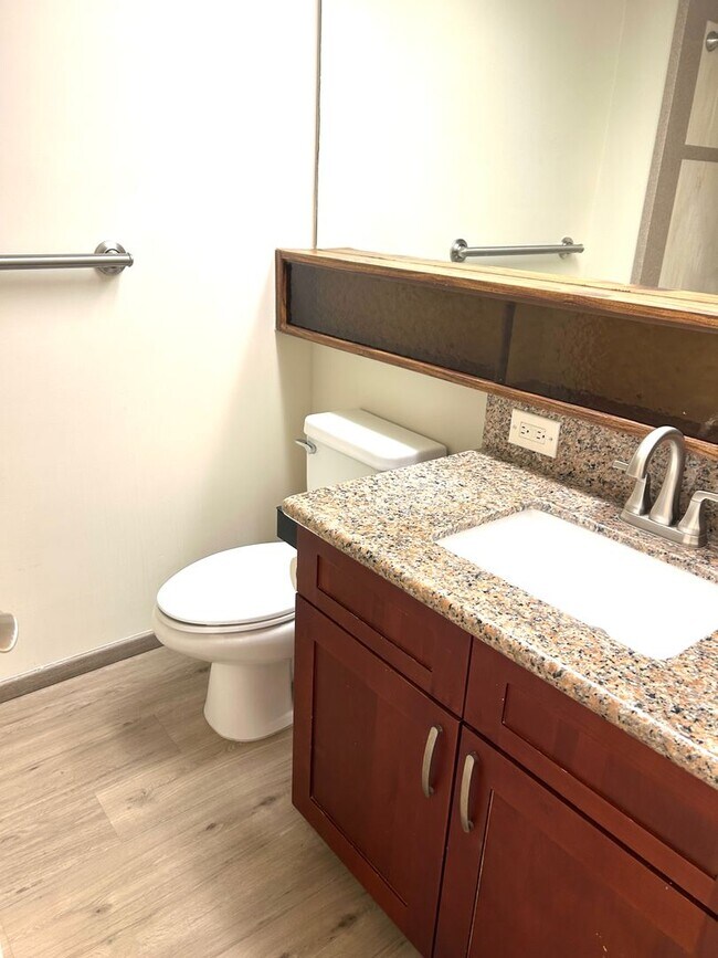 Foto del edificio - Available Now - High Floor Studio Apartmen...
