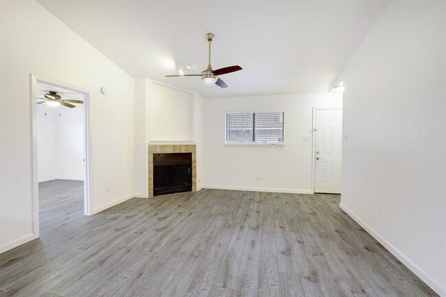 Building Photo - 1314 Zephyr Ln