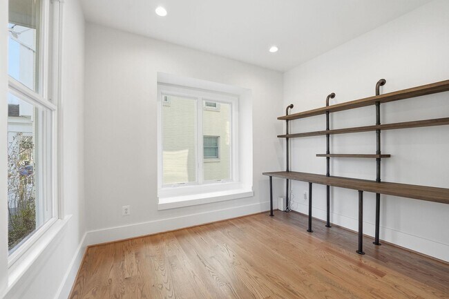 Foto del edificio - 1618 N Danville St