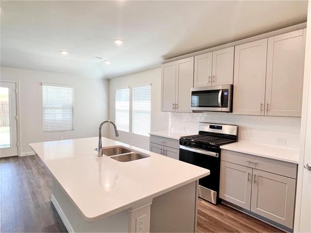 Building Photo - 10648 Tonkala Dr