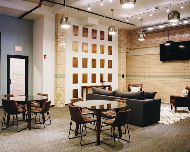 Courtyard Lofts Apartments Richmond, VA