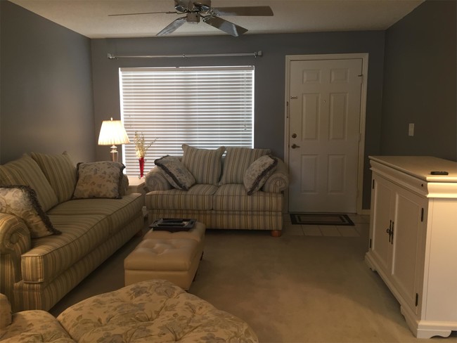 Building Photo - 4575 Whitton Way