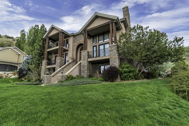 Photo - 3608 E Crest Mount Cir House