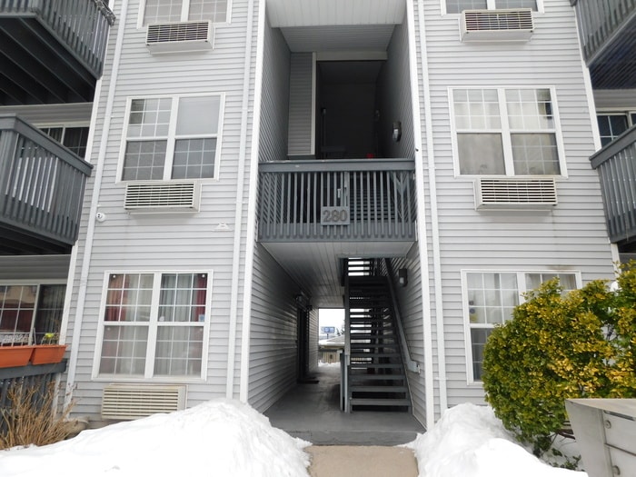 Primary Photo - 280 Kipp St