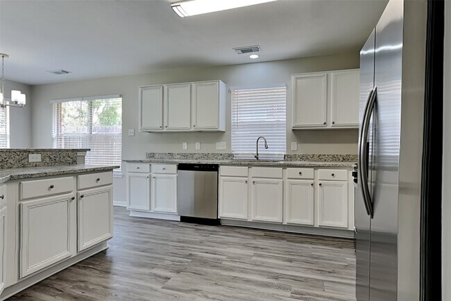 Foto del edificio - 3318 Noble Hollow Dr