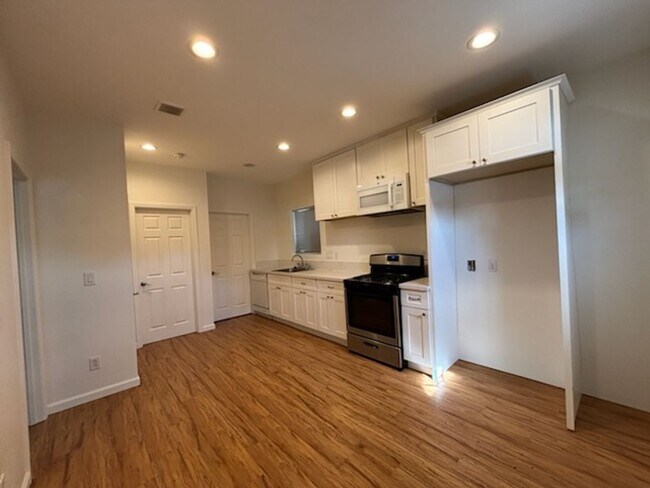 Foto del edificio - 375 Mayberry Ave