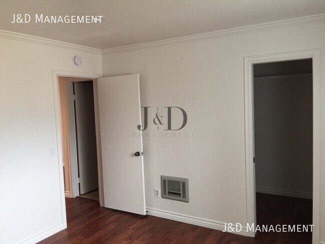 Foto del edificio - 3682 Nile St