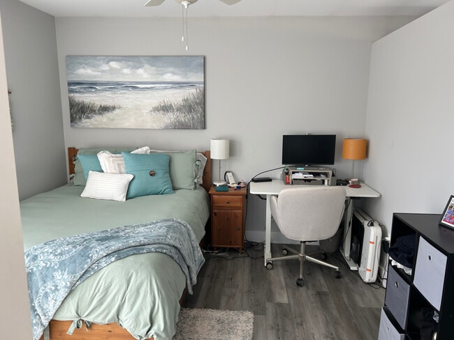 Foto del edificio - 1837 Winn Aly