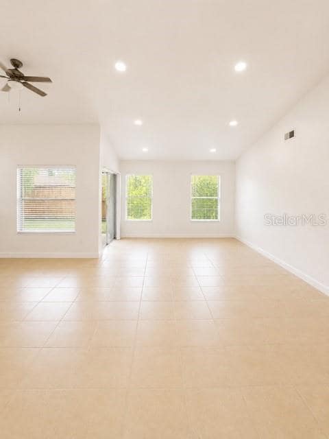 Building Photo - 120 Sandpoint Ct