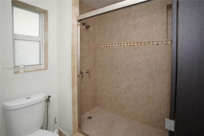 Foto del edificio - 2280 SW 16th Ct