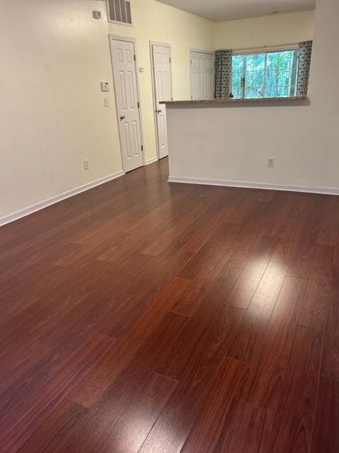 Building Photo - 203 Twin Tree Dr