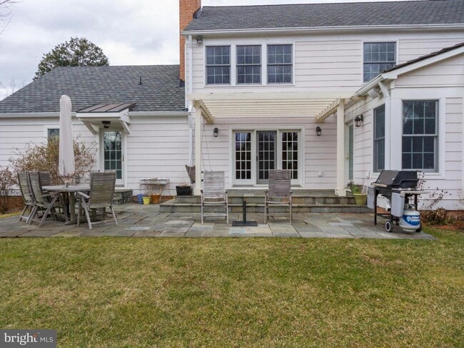 Building Photo - 9803 Spring Ridge Ln