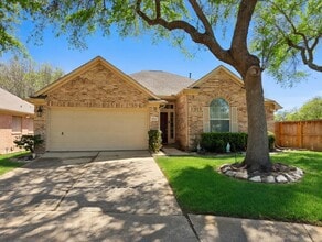 Building Photo - 18015 Oak Cottage Ct