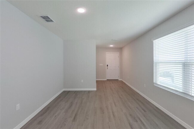 Building Photo - 8700 SW 43rd Ter