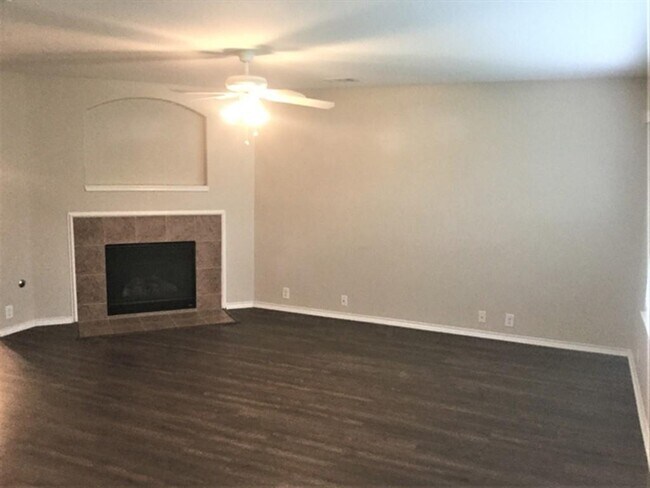 Foto del edificio - 4606 Woodspring Glen Ln