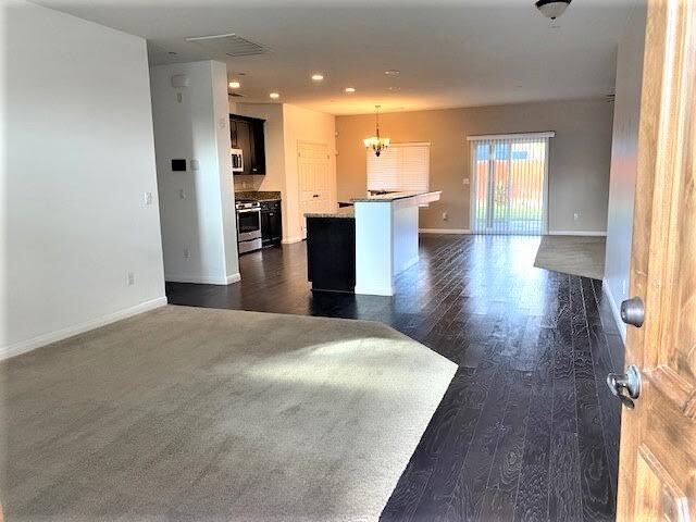 Building Photo - 11016 Corbett Canyon Dr