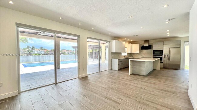 Foto del edificio - 10980 NW 73rd St