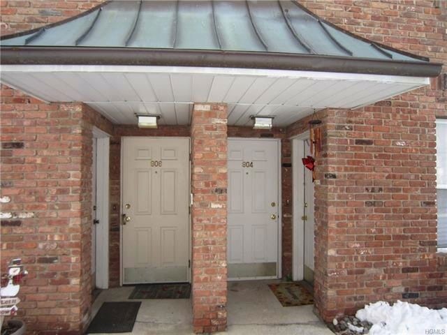 Foto del edificio - 904 Old Schoolhouse Rd