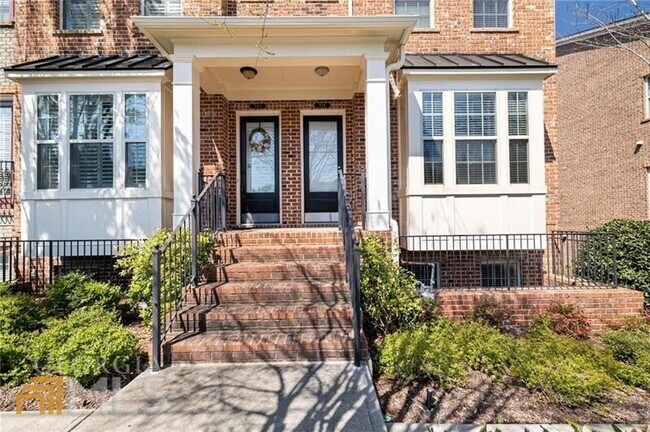 Foto del edificio - 317 Alderwood Ln