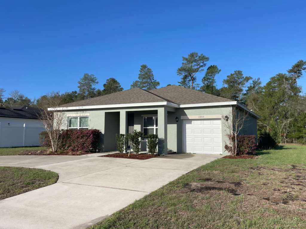 Building Photo - Beautiful 4 bedroom 2 bath home in Marion Oaks!