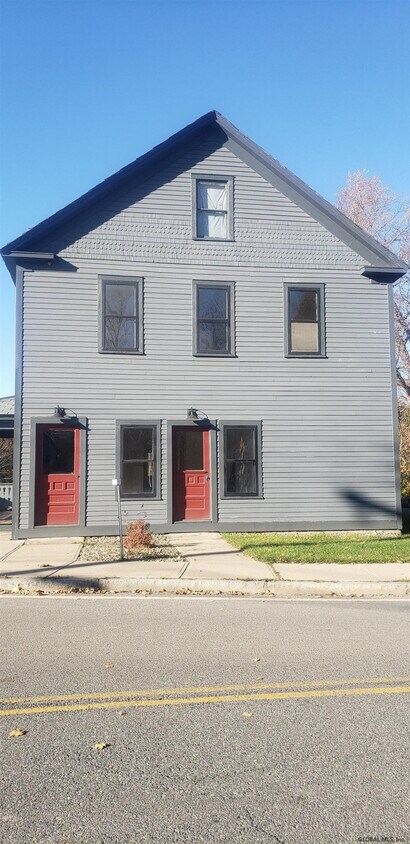 Primary Photo - 6 Barber Ave