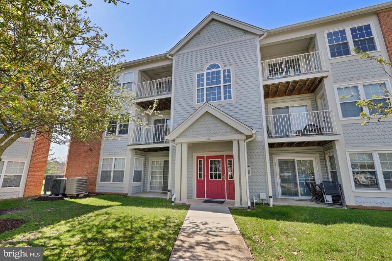 308 Blue Water Ct Unit 201, Glen Burnie, MD 21060 Condo for Rent in
