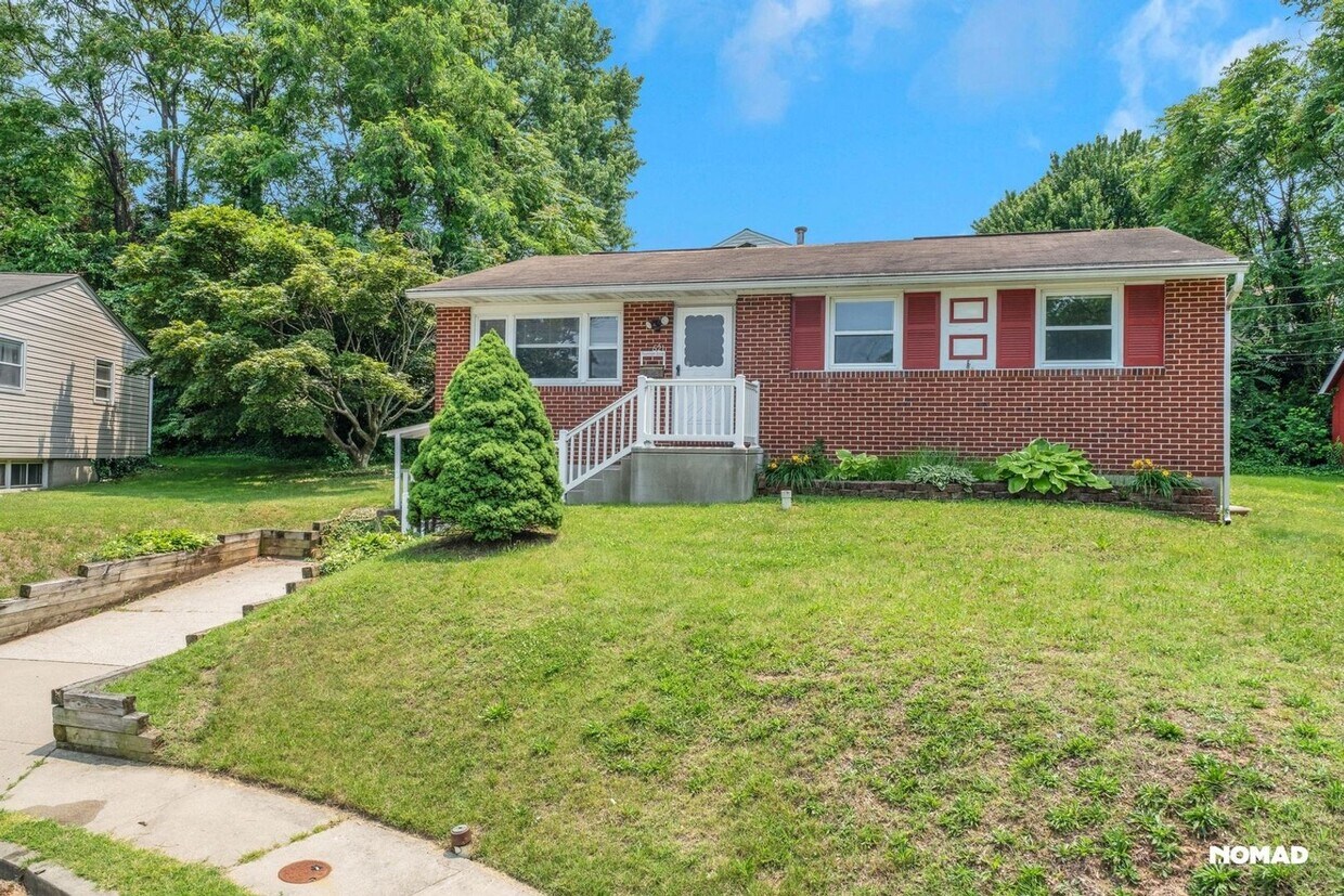 Primary Photo - Spacious 5BR House in Linthicum