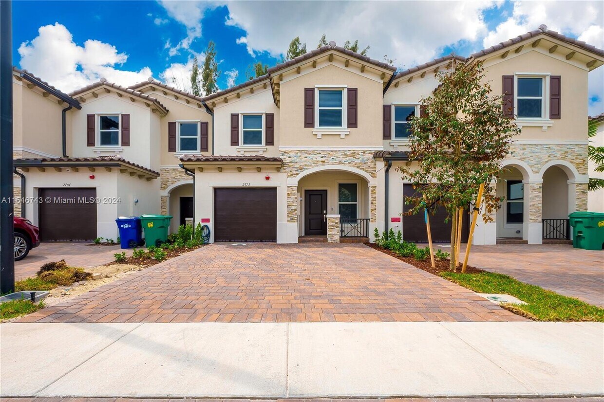 Primary Photo - 2713 NW 55th St
